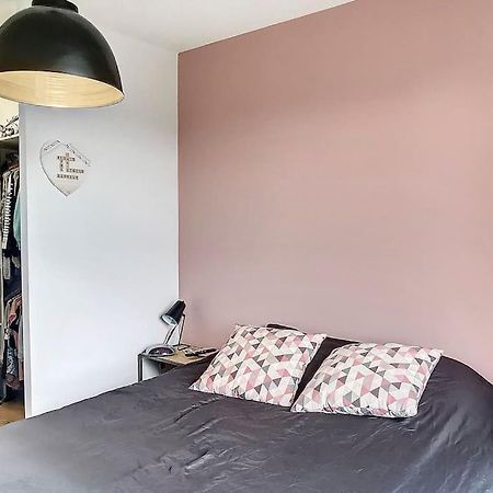 Ferienwohnung Duplex En Rez De Jardin Neuville-sur-Saône Exterior foto